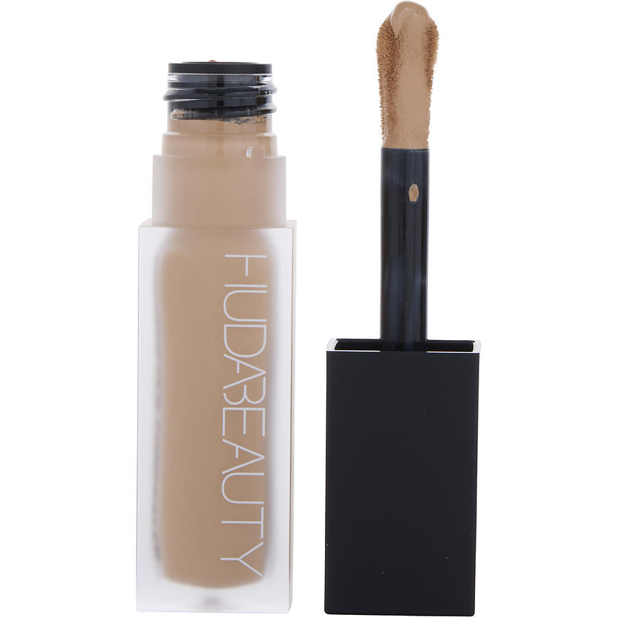 Huda Beauty #Fauxfilter Luminous Matte Liquid Concealer 9ml/0.3oz